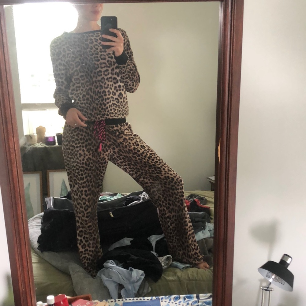 Cozy cheetah print set